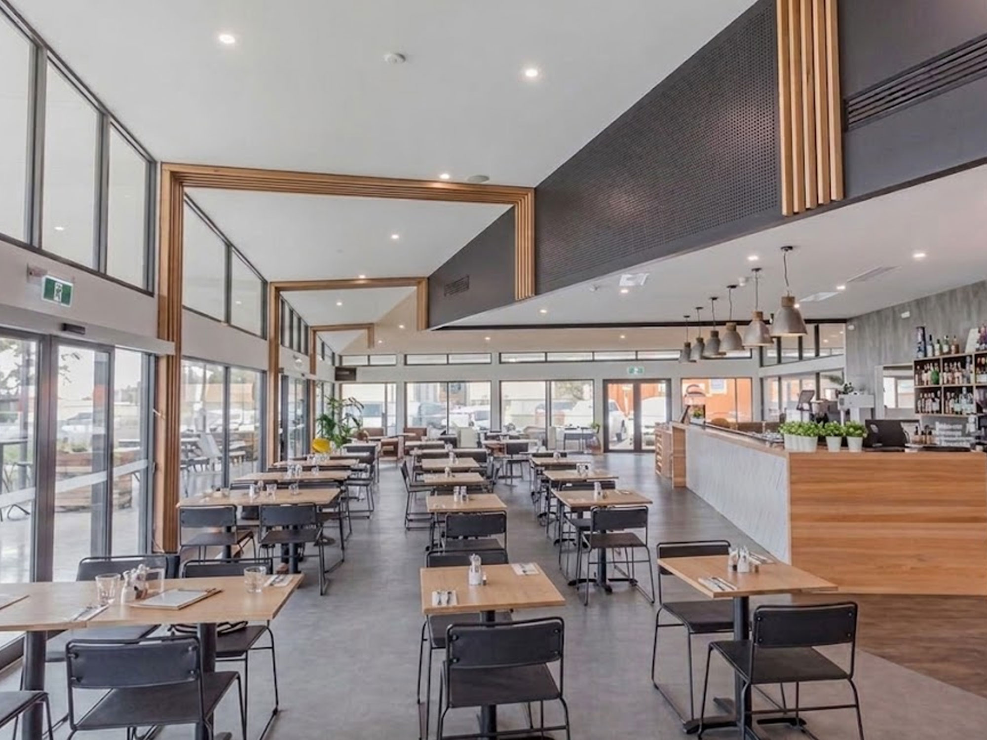 Coastal kitchens: Fresh seafood dining experiences in St Helens